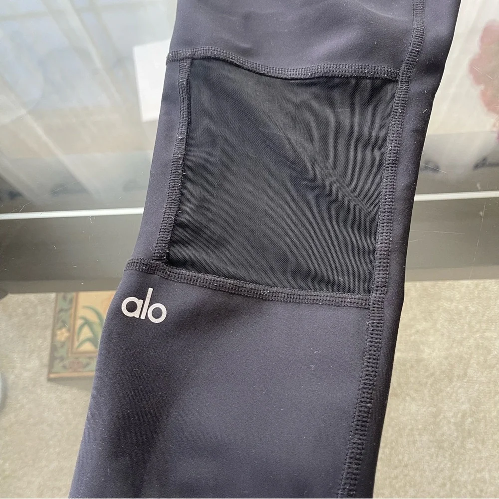 ALO Yoga Black Leggings Mesh Womens‎ Size Small Activewear Workout